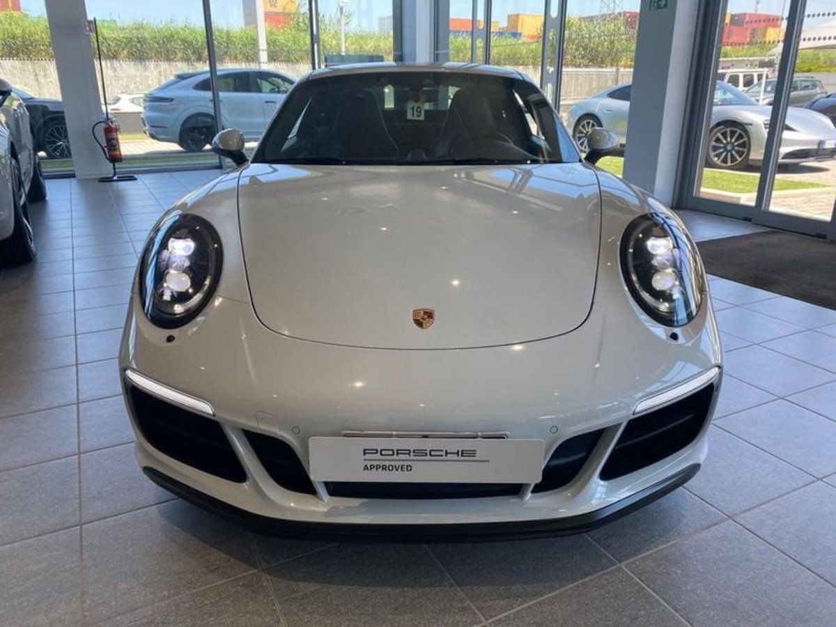 Porsche 911 Coupé 3.0 Carrera 4 GTS (5)