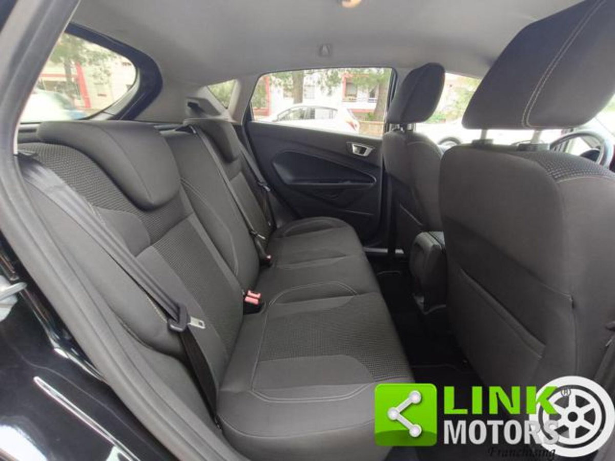 Ford Fiesta 1.5 TDCi 75CV 5 porte Titanium (11)