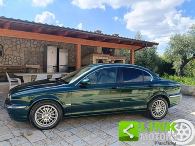 Jaguar X-Type 2.2D cat Executive (10)