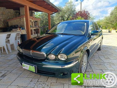 Jaguar X-Type 2.2D cat Executive (12)