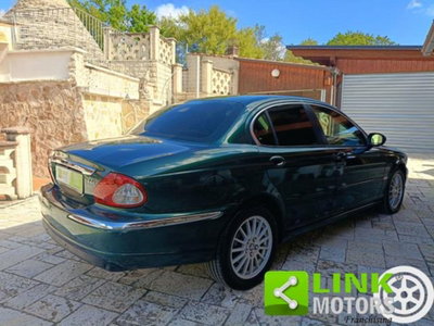 Jaguar X-Type 2.2D cat Executive (3)