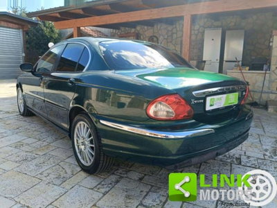 Jaguar X-Type 2.2D cat Executive (4)