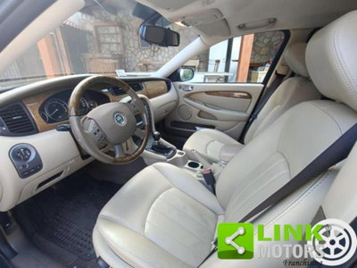 Jaguar X-Type 2.2D cat Executive (5)