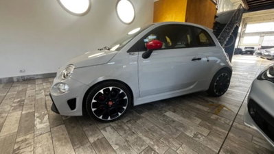 Abarth 500 1.4 Turbo T-Jet Custom (3)