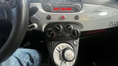 Abarth 500 1.4 Turbo T-Jet Custom (9)
