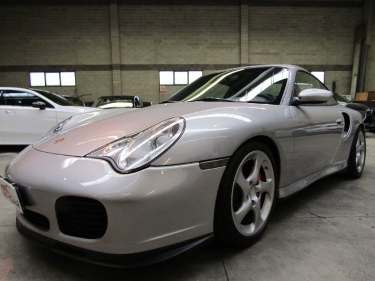 Porsche 911 Coupé Turbo cat