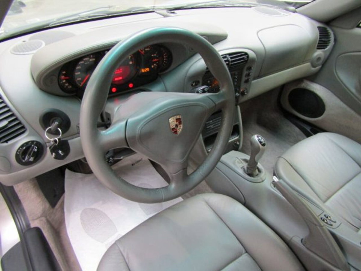 Porsche 911 Coupé Turbo cat (13)