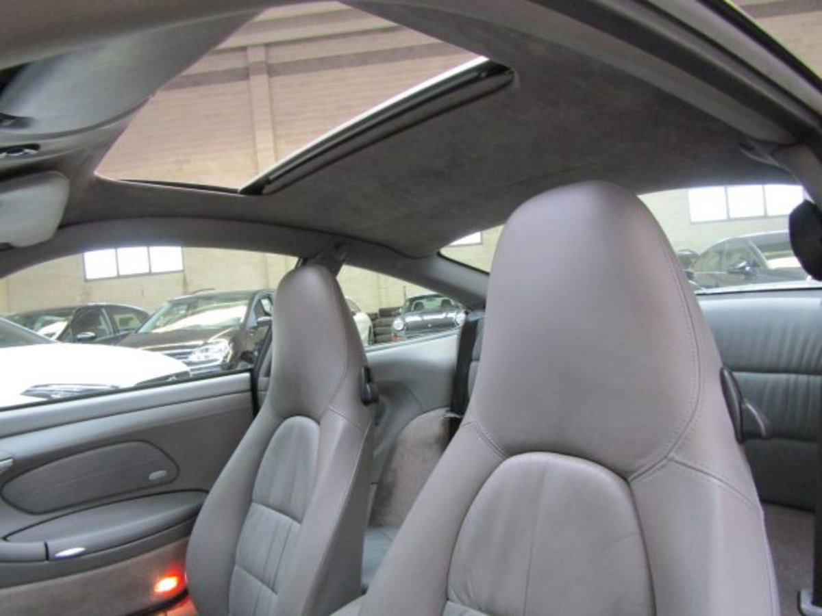 Porsche 911 Coupé Turbo cat (16)