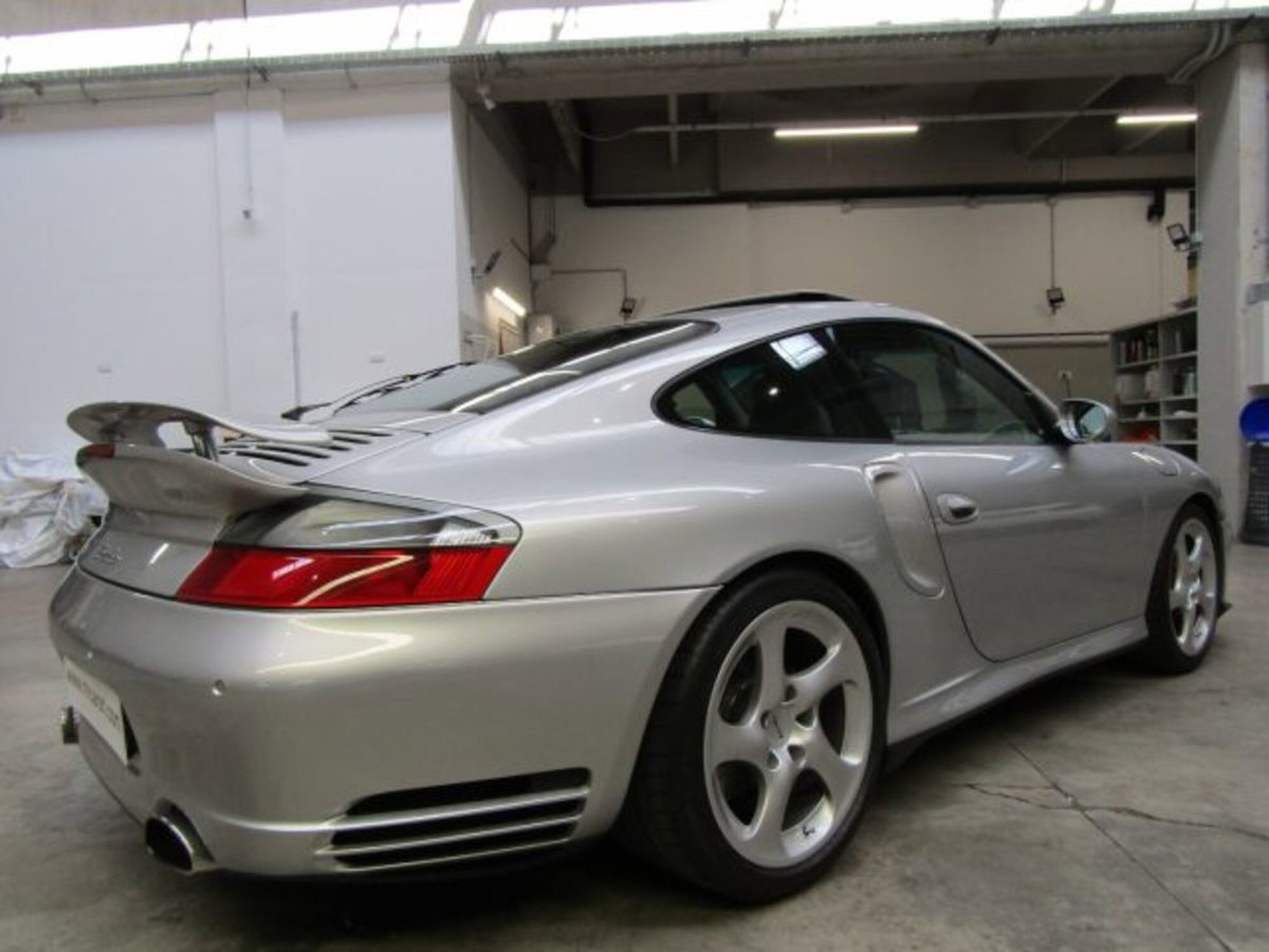Porsche 911 Coupé Turbo cat (5)
