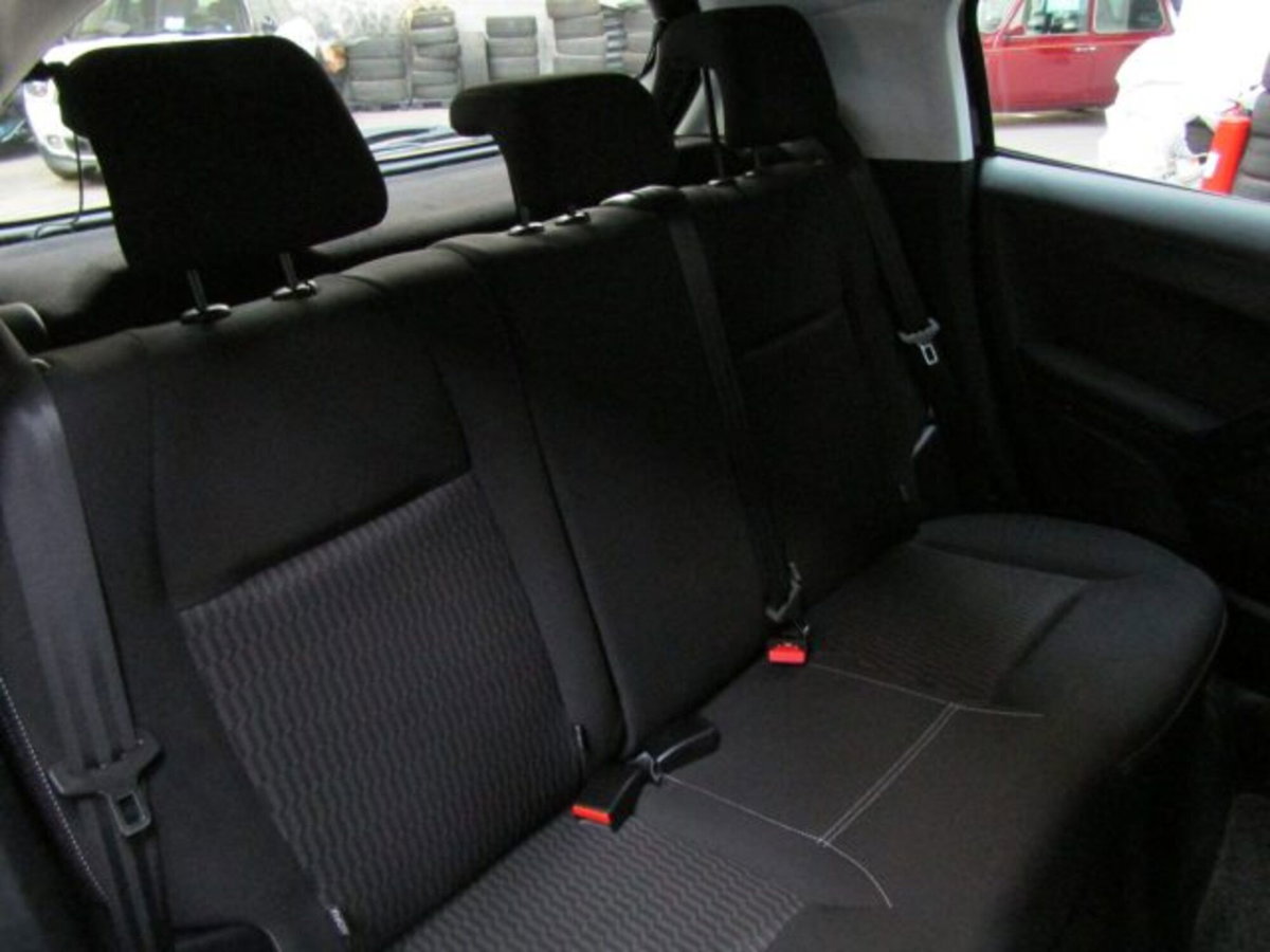 Peugeot 208 1.2 puretech Active s&s 75cv (13)