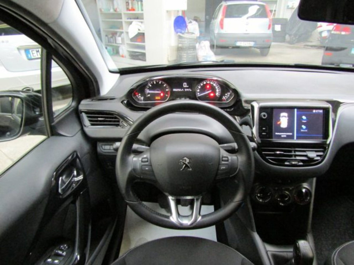 Peugeot 208 1.2 puretech Active s&s 75cv (17)