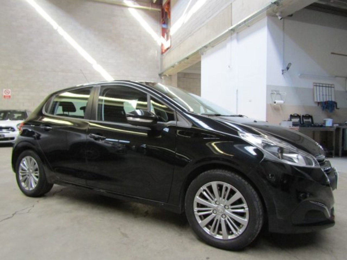 Peugeot 208 1.2 puretech Active s&s 75cv (3)