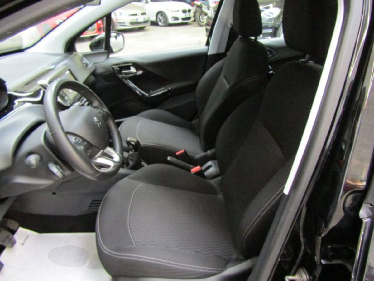 Peugeot 208 1.2 puretech Active s&s 75cv (7)