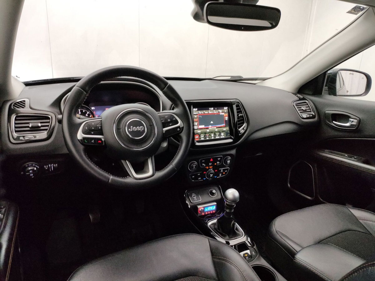 Jeep Compass 1.6 Multijet II 2WD Limited (11)