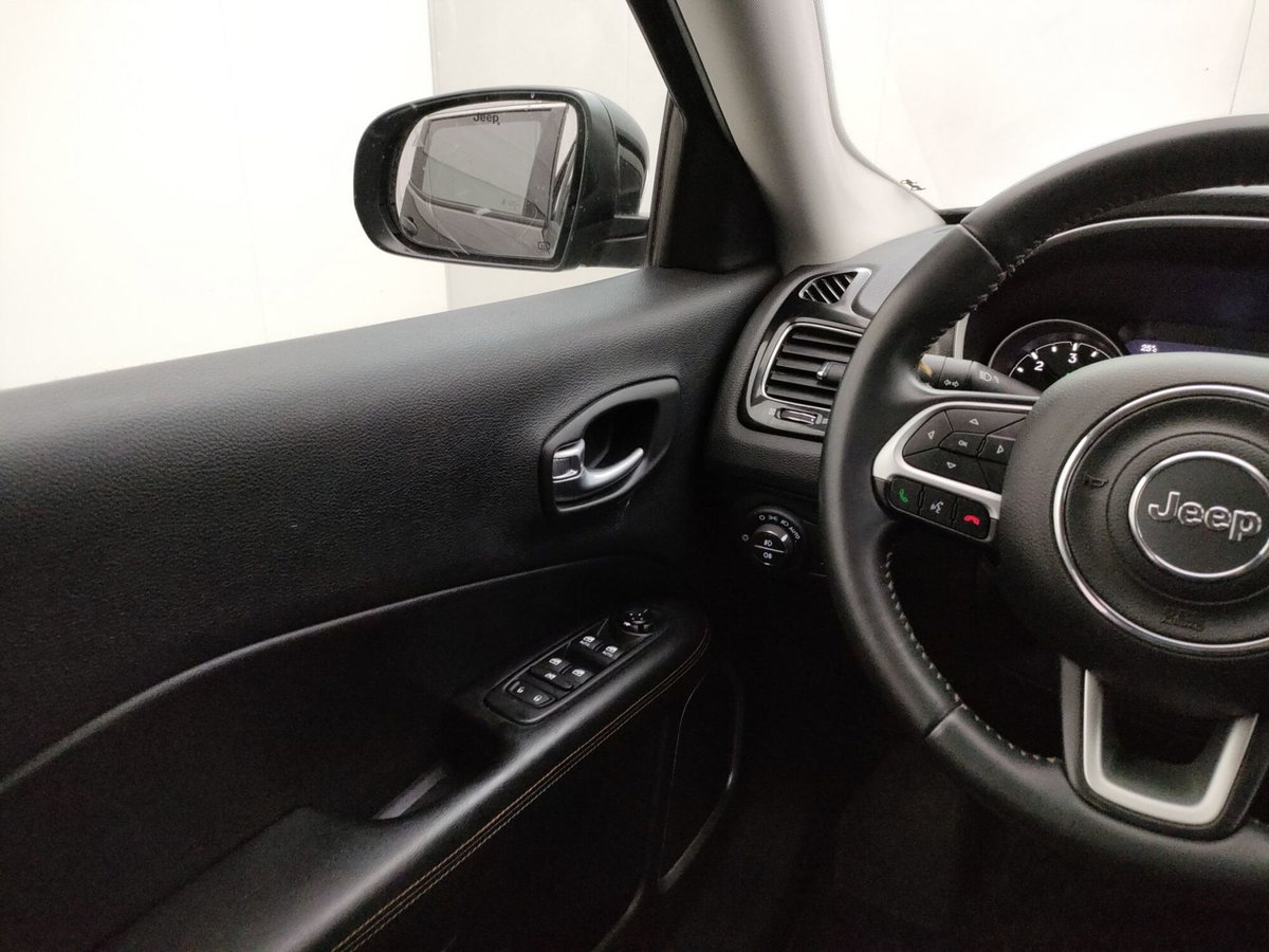 Jeep Compass 1.6 Multijet II 2WD Limited (18)