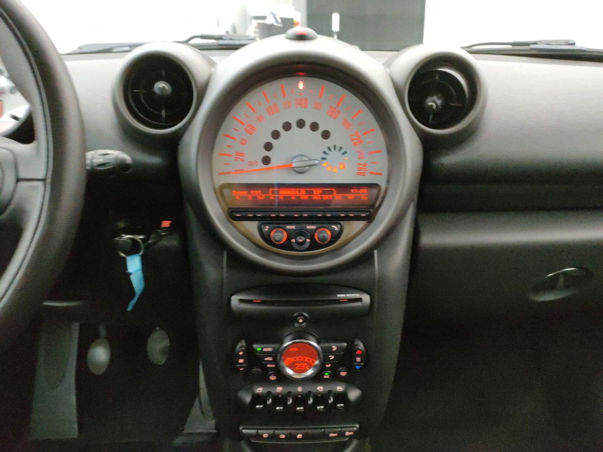MINI Mini Countryman 1.6 Cooper D Countryman (14)