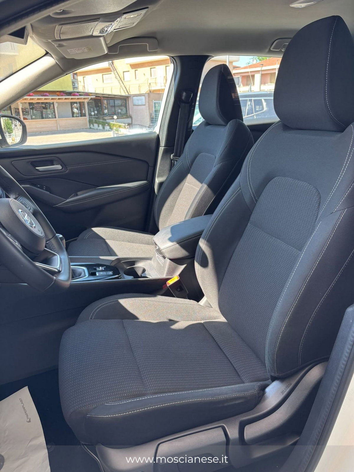 Nissan Qashqai 1.3 DIG-T 140 CV Acenta Premium (10)