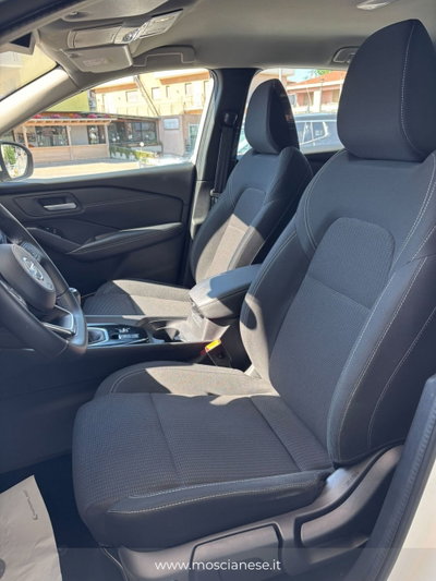 Nissan Qashqai 1.3 DIG-T 140 CV Acenta Premium (10)