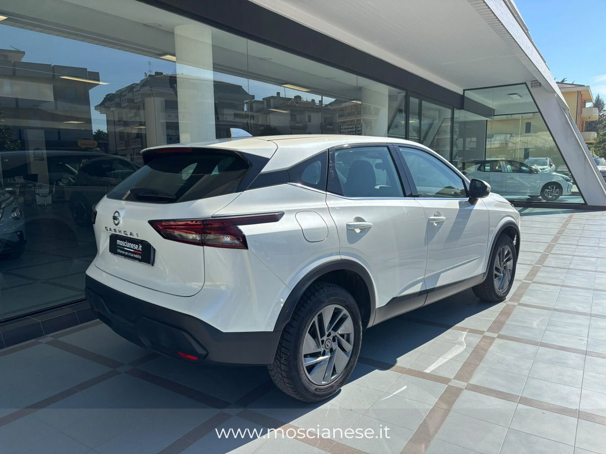 Nissan Qashqai 1.3 DIG-T 140 CV Acenta Premium (4)