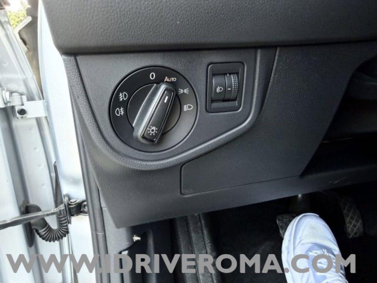 Volkswagen Polo 1.0 tsi Edition 95cv dsg (16)