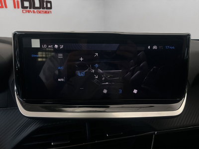 Peugeot 2008 1.2 hybrid Allure 145cv e-dcs6 (18)