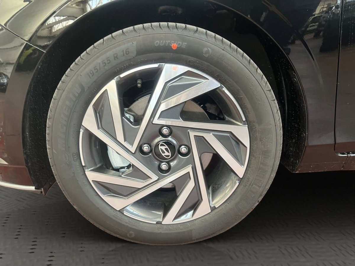 Hyundai i20 1.0 t-gdi Connectline 90cv dct (4)