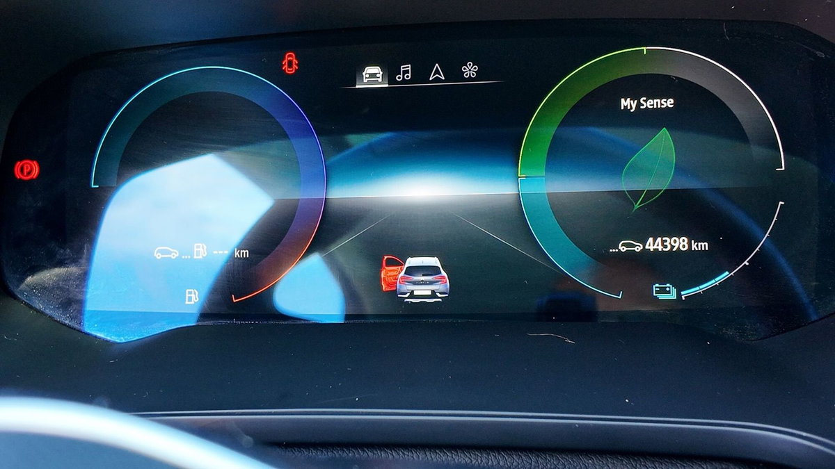 Renault Captur Full Hybrid E-Tech 145 CV Techno Fast Track (14)