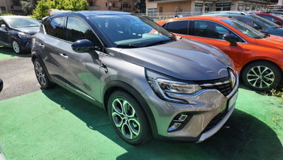 Renault Captur Full Hybrid E-Tech 145 CV Techno Fast Track (3)