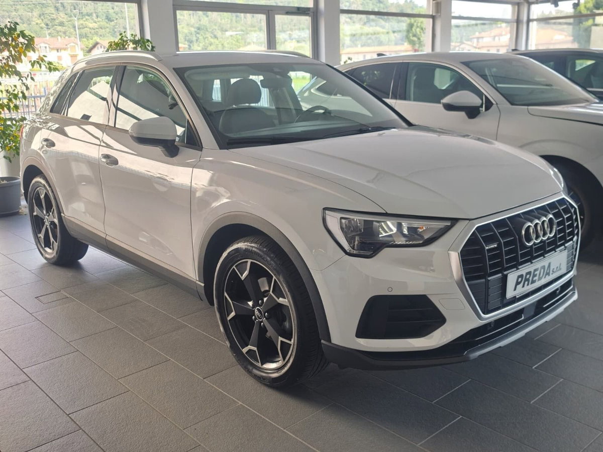 Audi Q3 35 TDI quattro S tronic Business
