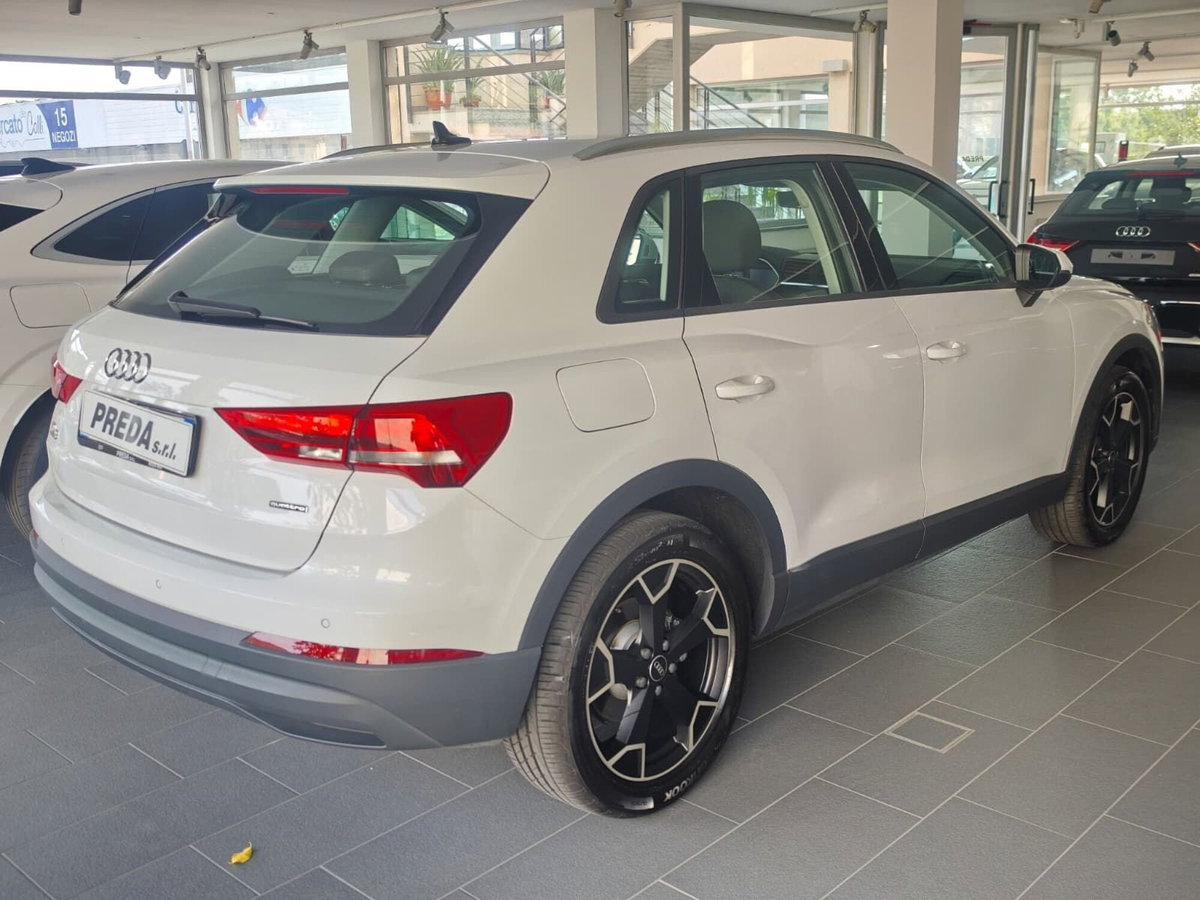 Audi Q3 35 TDI quattro S tronic Business (6)