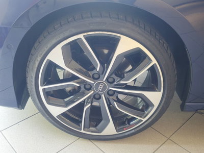 Audi A3 Sportback 40 TDI quattro S tronic S line edition (8)