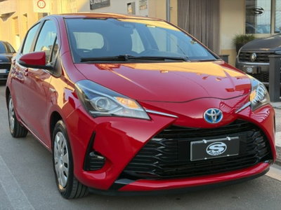 Toyota Yaris 1.5 Hybrid 5 porte Cool (2)