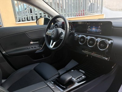 Mercedes-Benz CLA Shooting Brake 200 d Automatic 4Matic Shooting Brake Business (12)