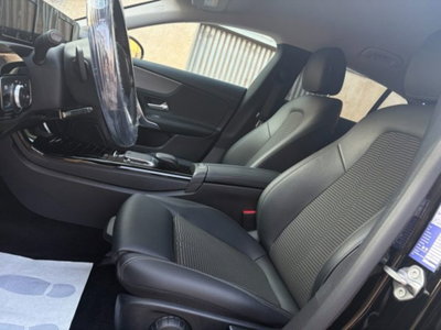 Mercedes-Benz CLA Shooting Brake 200 d Automatic 4Matic Shooting Brake Business (18)