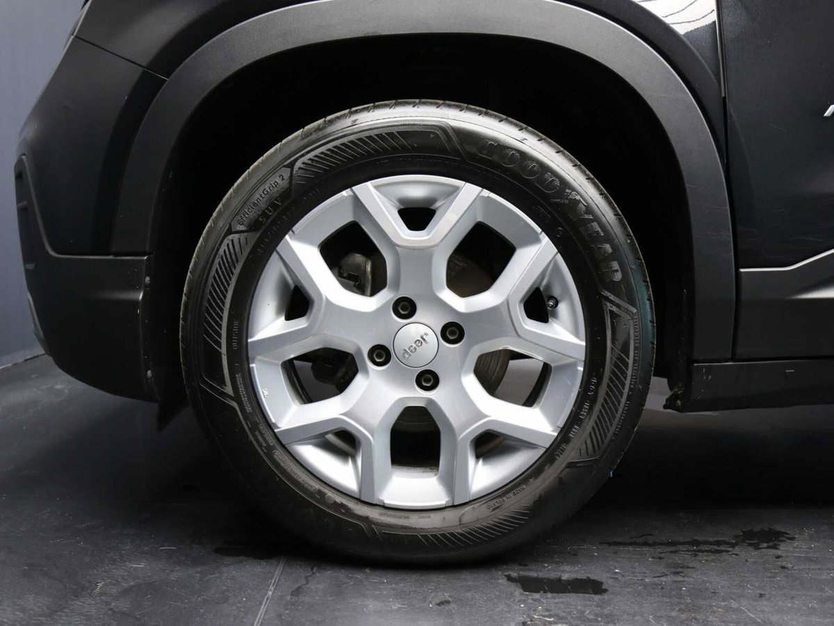 Jeep Avenger 1.2 turbo Altitude fwd 100cv (7)