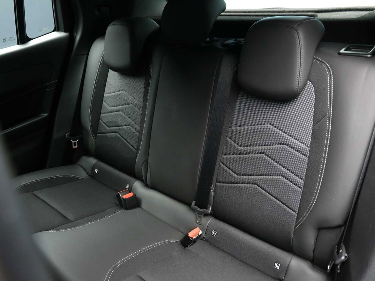 Jeep Avenger 1.2 turbo Altitude fwd 100cv (8)