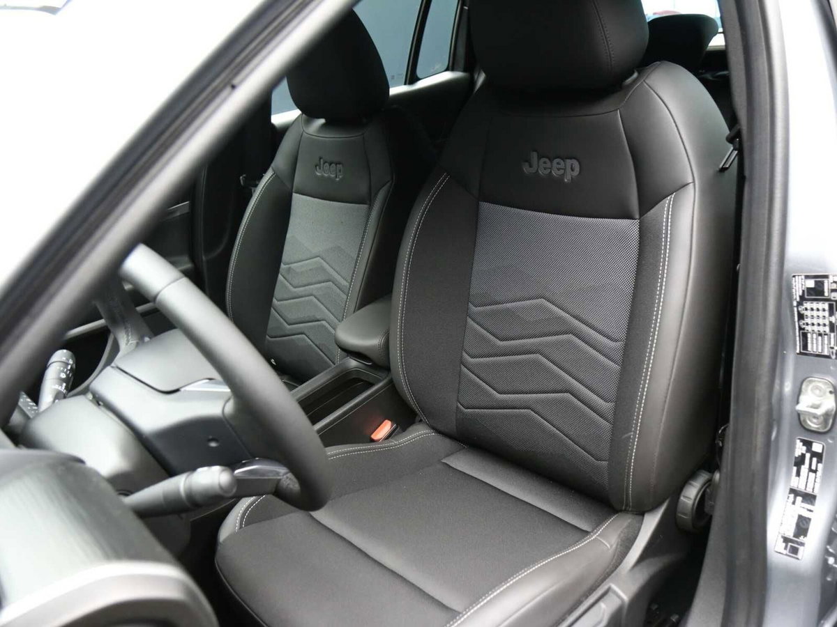 Jeep Avenger 1.2 turbo Altitude fwd 100cv (9)