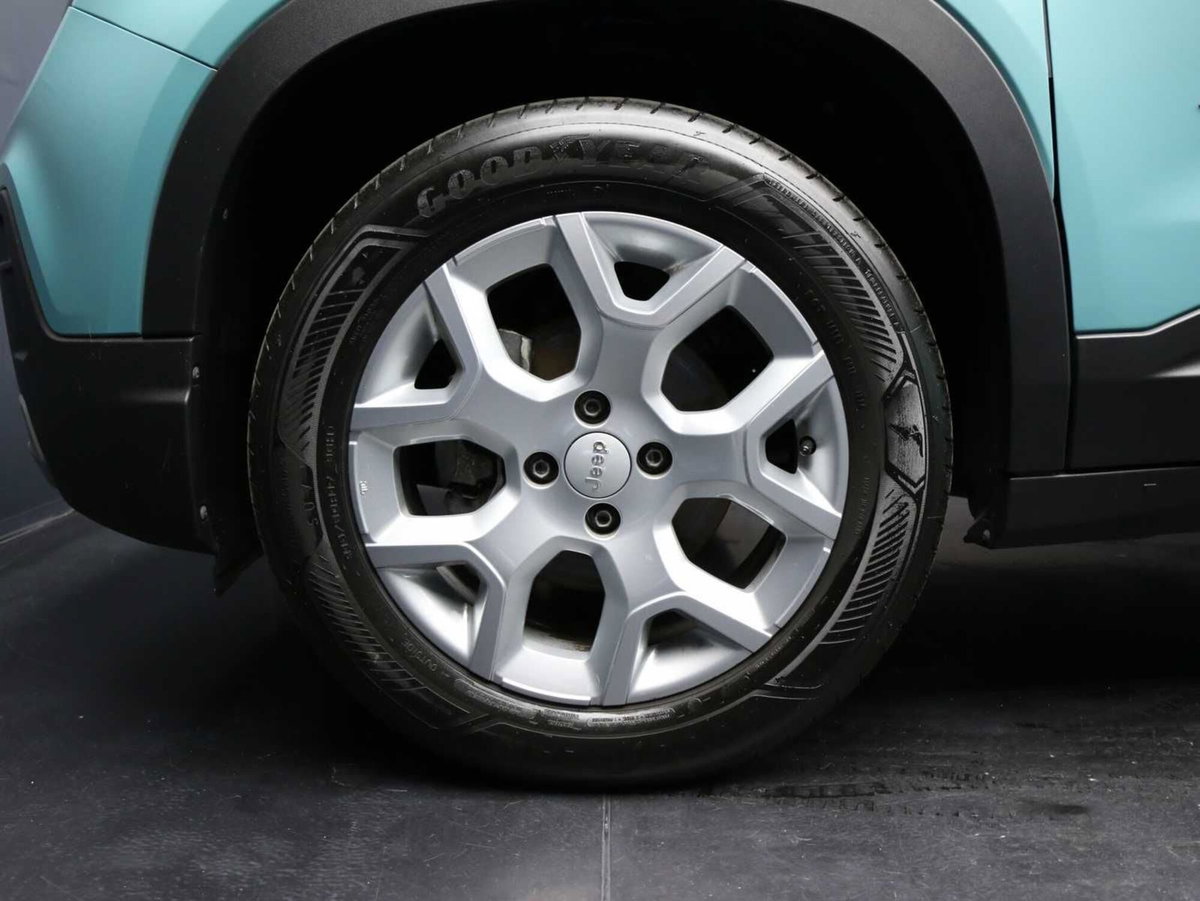 Jeep Avenger 1.2 turbo Altitude fwd 100cv (5)