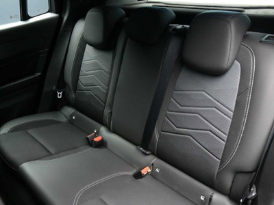 Jeep Avenger 1.2 turbo Altitude fwd 100cv (7)