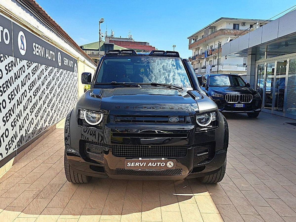 Land Rover Defender 110 2.0 SD4 240CV AWD Auto HSE (2)