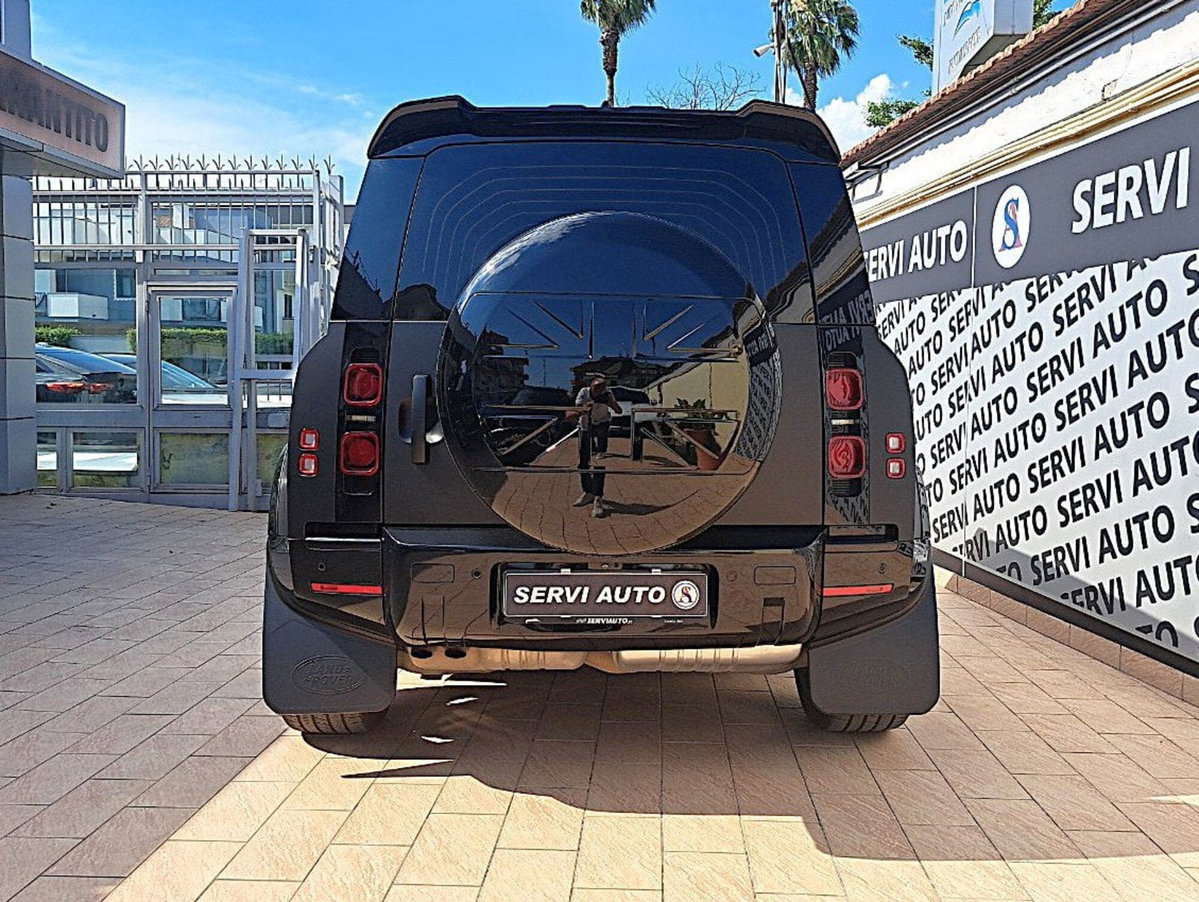 Land Rover Defender 110 2.0 SD4 240CV AWD Auto HSE (6)