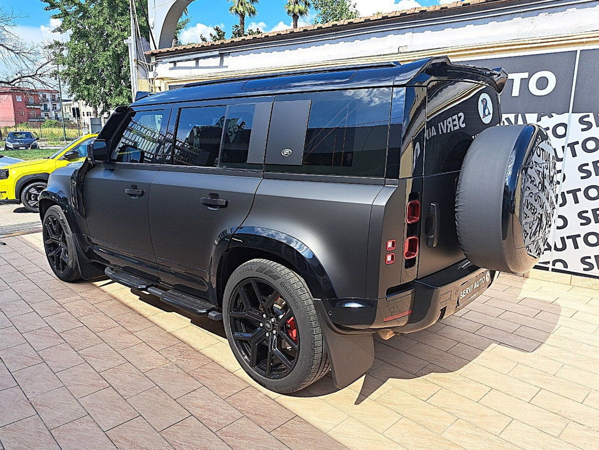 Land Rover Defender 110 2.0 SD4 240CV AWD Auto HSE (8)