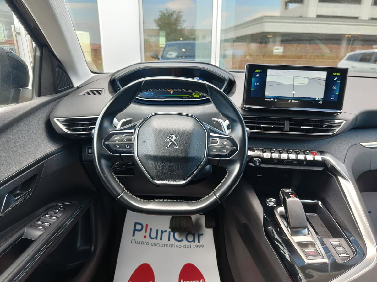 Peugeot 3008 PureTech Turbo 180 S&S EAT8 Allure (18)