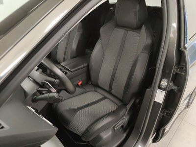Peugeot 3008 Hybrid 225 e-EAT8 Allure Pack (4)