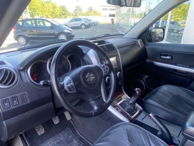 Suzuki Grand Vitara 1.9 DDiS 5 porte Crossover (11)