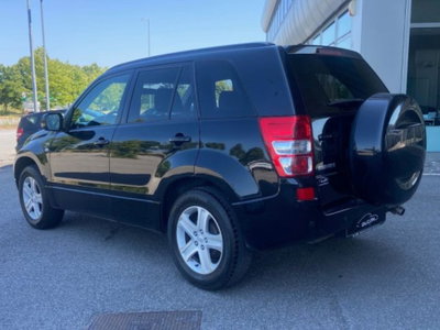 Suzuki Grand Vitara 1.9 DDiS 5 porte Crossover (6)