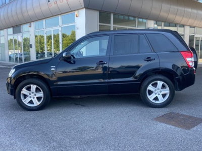 Suzuki Grand Vitara 1.9 DDiS 5 porte Crossover (8)