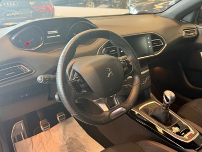 Peugeot 308 BlueHDi 130 S&S EAT8 GT Line (11)