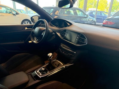 Peugeot 308 BlueHDi 130 S&S EAT8 GT Line (12)