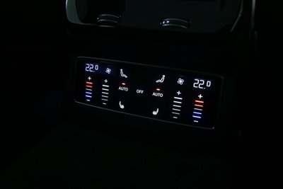 Audi A6 Avant 40 2.0 TDI quattro ultra S tronic Business (14)